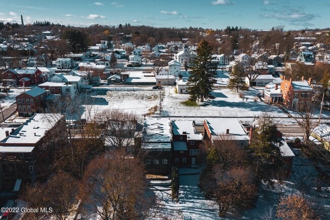 Building Photo - 140 Broad St