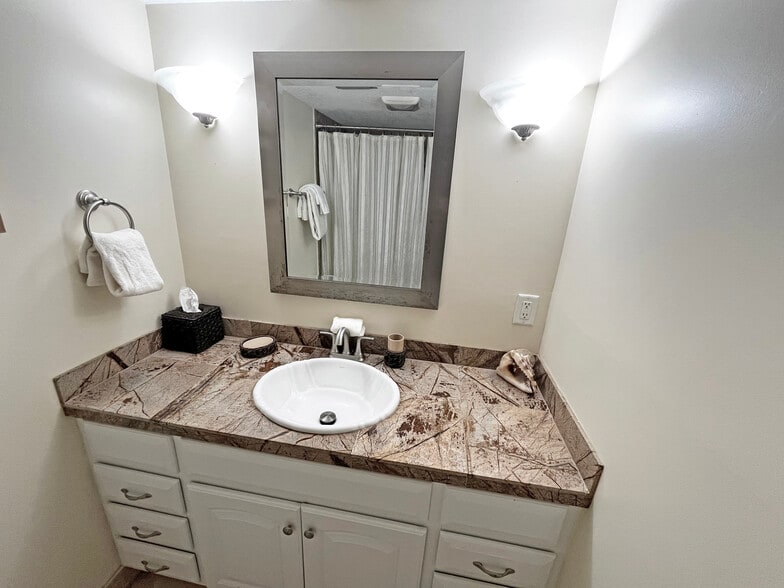 Building Photo - 7175 A1A S