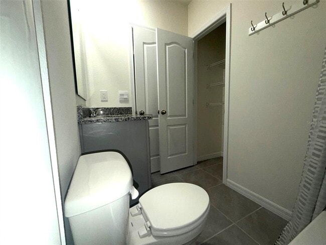 Building Photo - 1329 Derry Ave