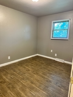 Building Photo - 2021 Birch Ln