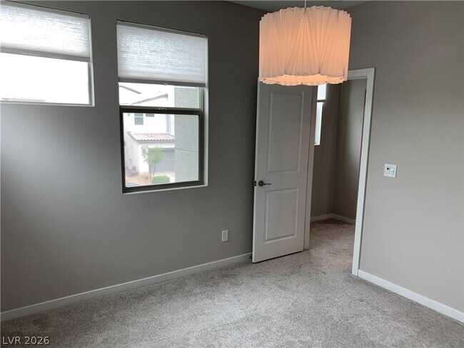 Building Photo - 537 Ruby Mesa Ave