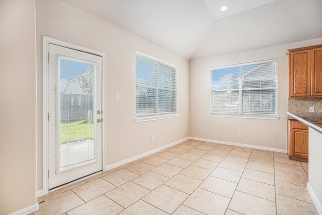 Building Photo - 2517 Flycatcher Cove Dr