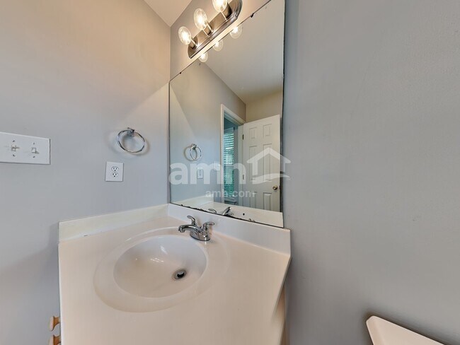 Building Photo - 4003 Semmes Ln