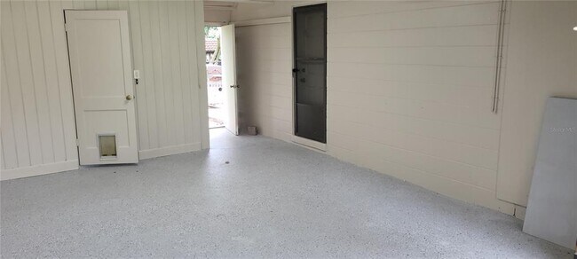 Building Photo - 43 Main St