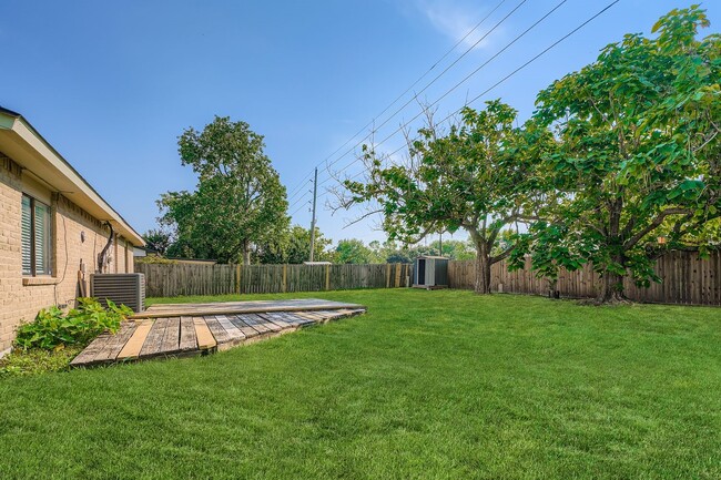 Building Photo - 226 Tara Plantation Dr