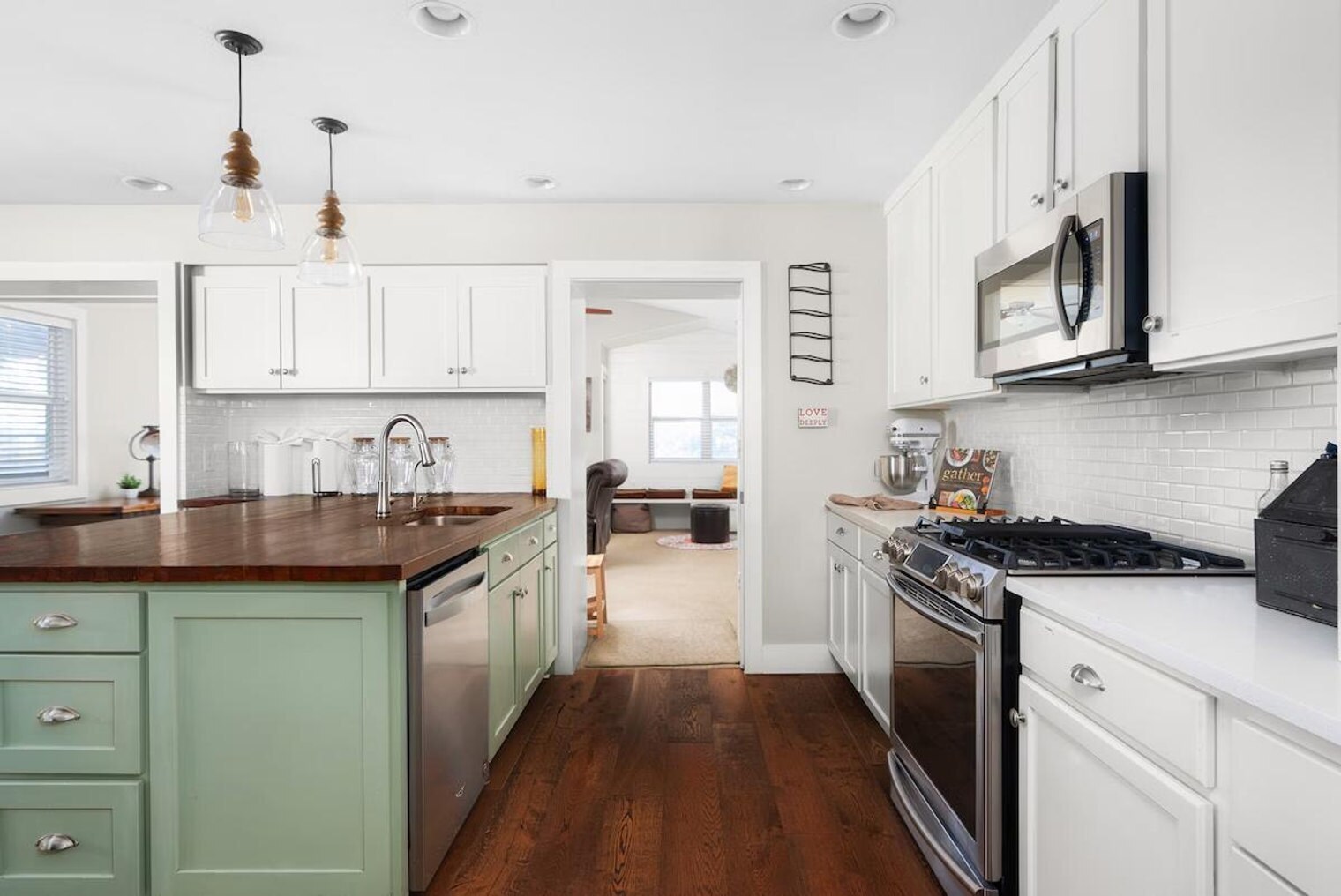 Building Photo - 709 Colonial Park Blvd