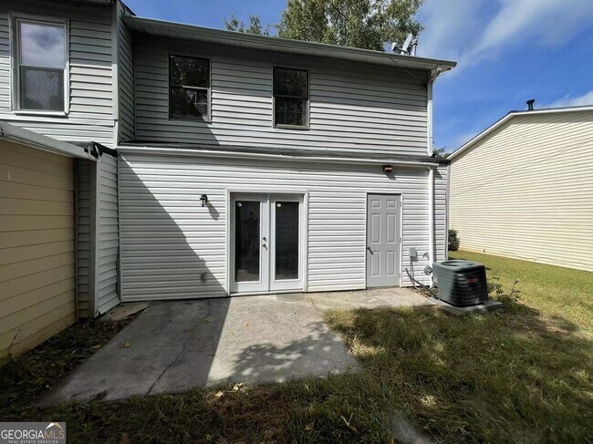 Building Photo - 4001 Laurie Jo Dr SW