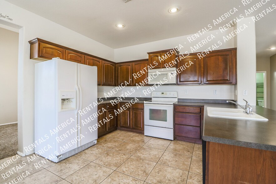 Building Photo - 1779 S Cole Dr