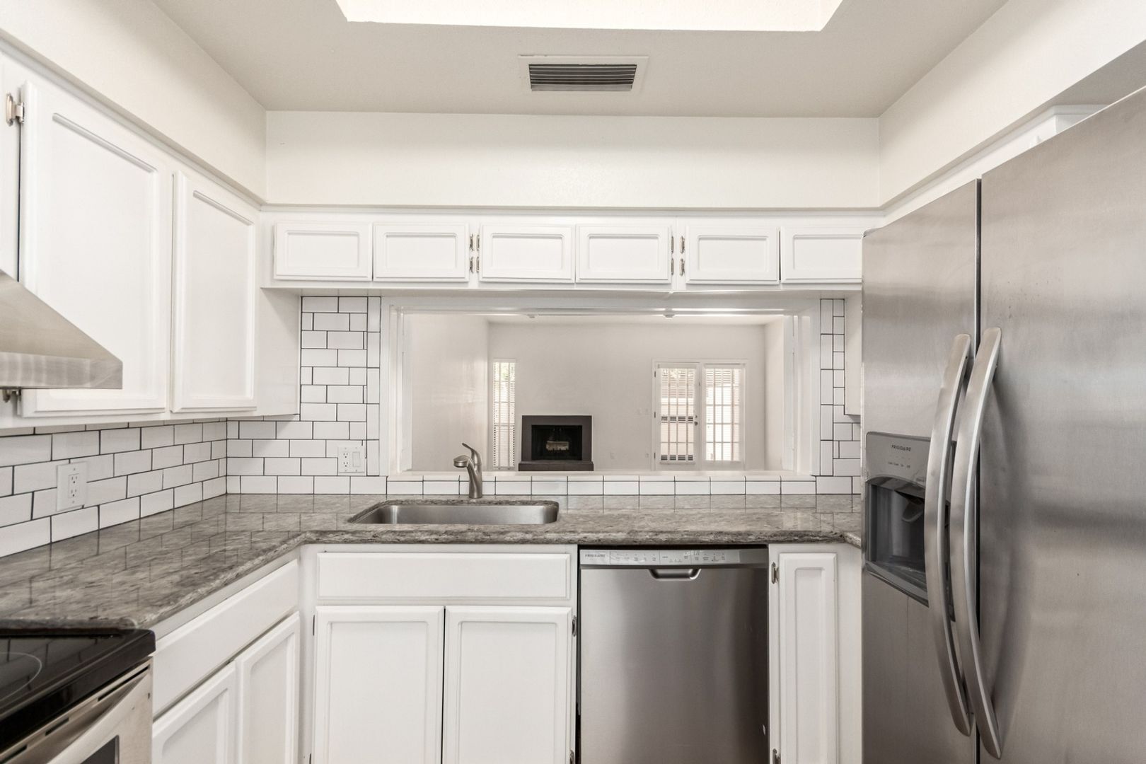 Building Photo - 6238 N 30th Pl