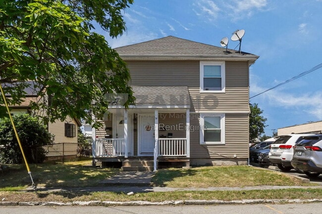 Building Photo - 72 Mowry St
