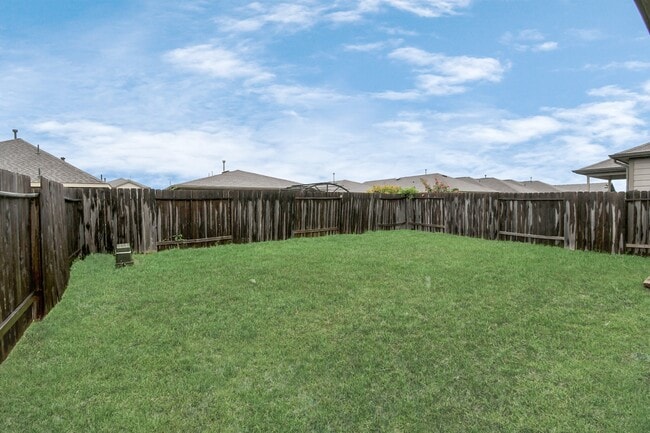 Building Photo - 25634 Royal Catchfly Rd