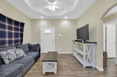 Building Photo - 12 Diaz Ave