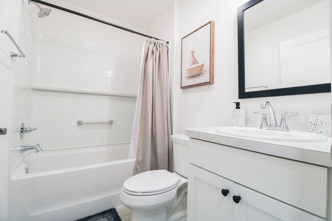 Building Photo - 7637 Rutherford Ln