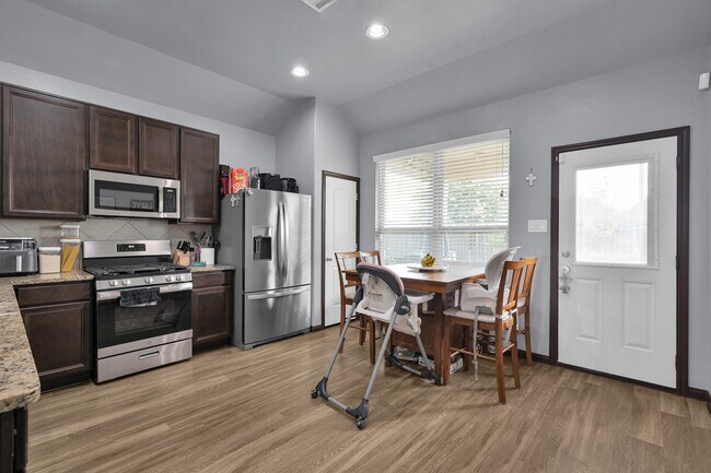 Building Photo - 3554 Paganini Pl
