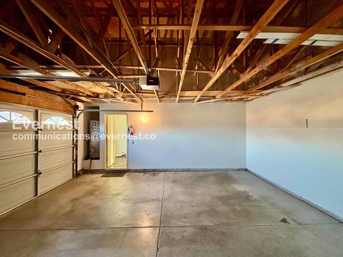 Building Photo - 27271 Prominence Rd