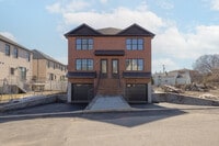 Building Photo - 7 Victoria Ln