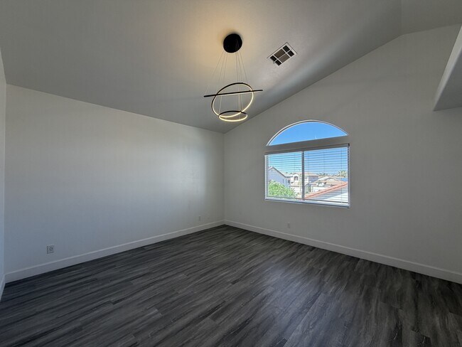 Building Photo - 2456 Sheltered Meadows Ln
