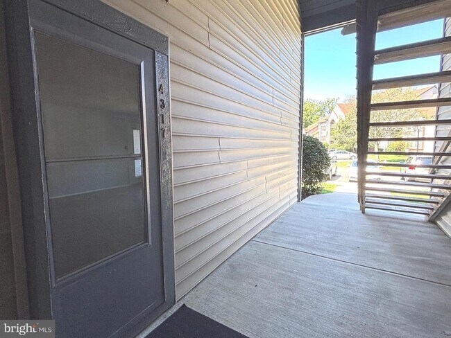 Building Photo - 4317A Aberdeen Dr