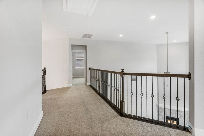 Building Photo - 206 Abbeyville Walk