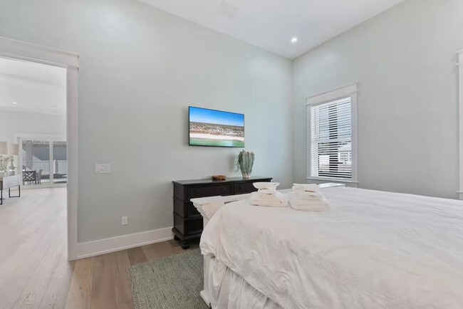 Building Photo - 107 Benicia Pl