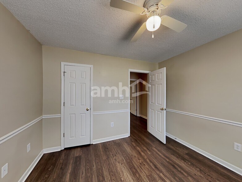 Building Photo - 1515 Morning Glory Way