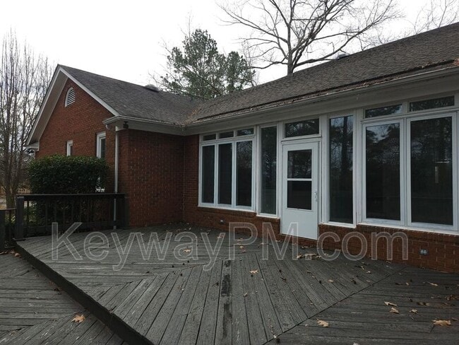 Building Photo - 954 Windmill Ln