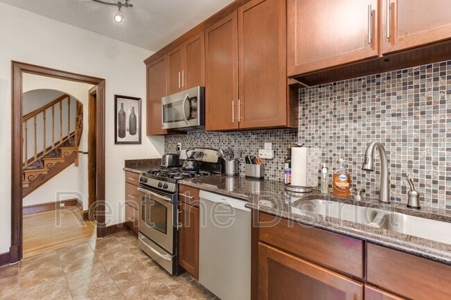 Building Photo - 5600 3rd St NW