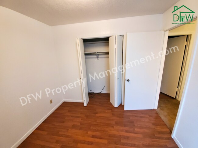 Building Photo - Cute 2-Bed/1.5-Bath Townhome for Lease in Celina