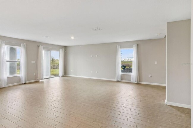 Building Photo - 5580 Maddie Dr