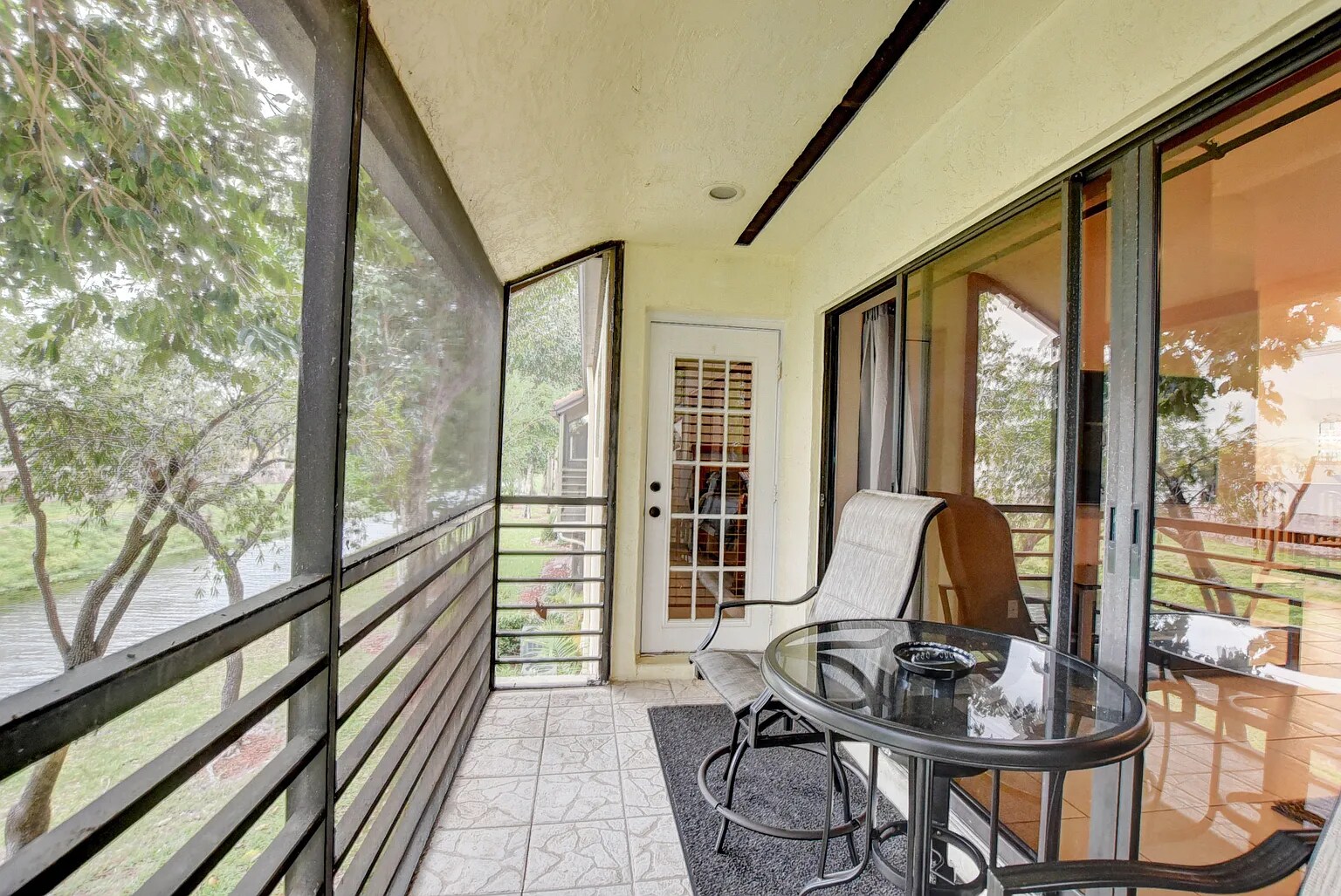 Building Photo - 16 Via de Casas Sur