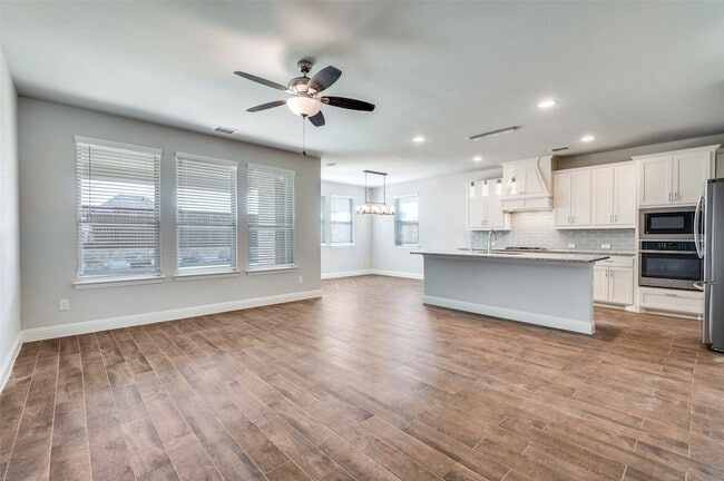 Building Photo - 16380 Moss Haven Ln