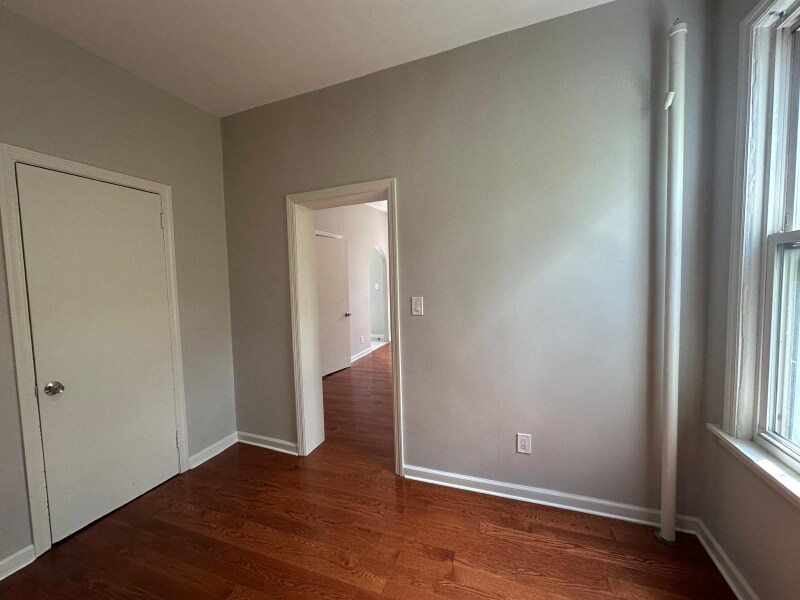 Building Photo - 3095 Heath Ave