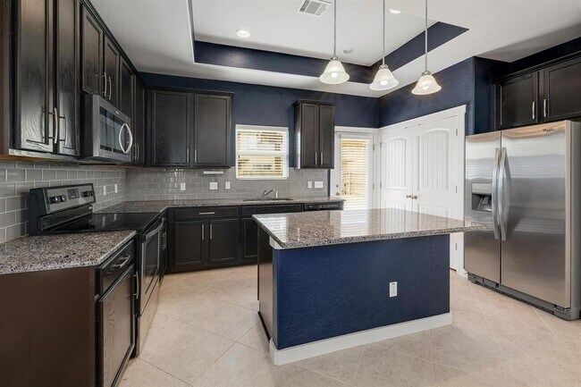 Building Photo - 16233 Travesia Way