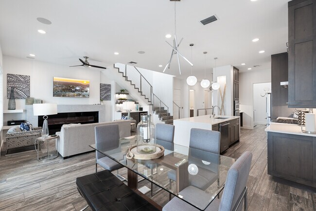 Building Photo - 14836 Granada Dr