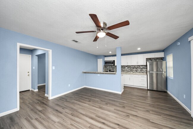 Building Photo - 11510 Lockgate Ln