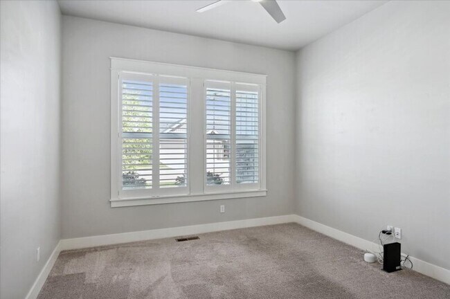 Building Photo - 10103 W Twisted Vine Dr.