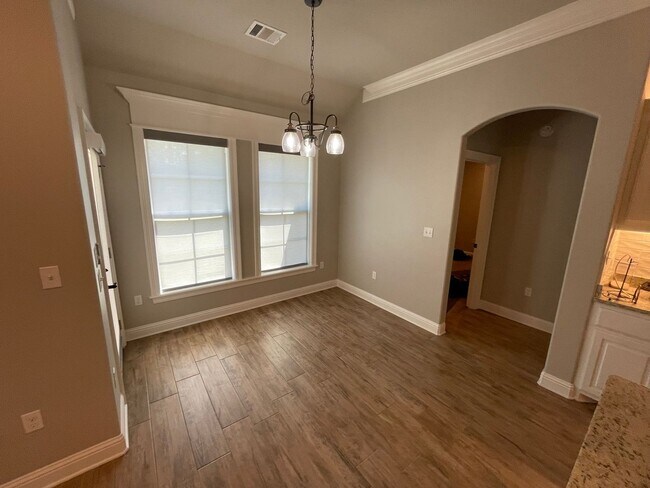 Building Photo - Gorgeous 2021 Home