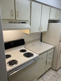 Building Photo - Ground Floor Two bedroom condo