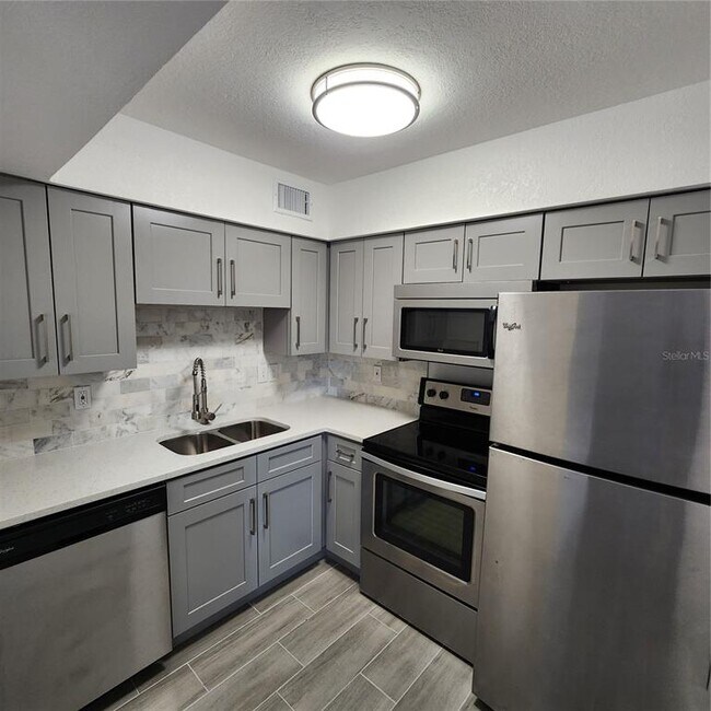 Primary Photo - 711 Wyman Ct