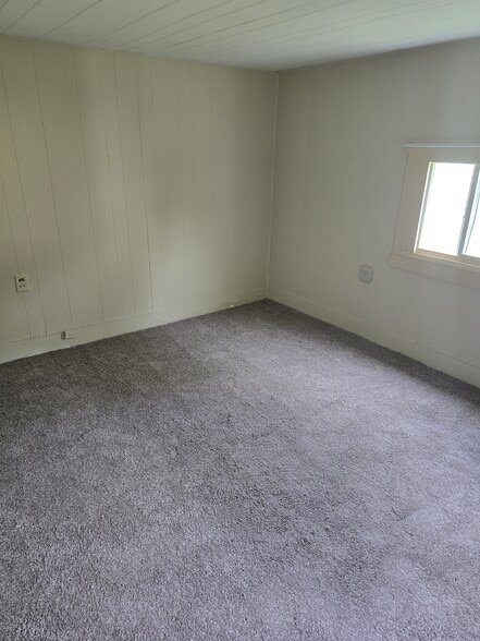 Building Photo - 1737 Sunset Ave