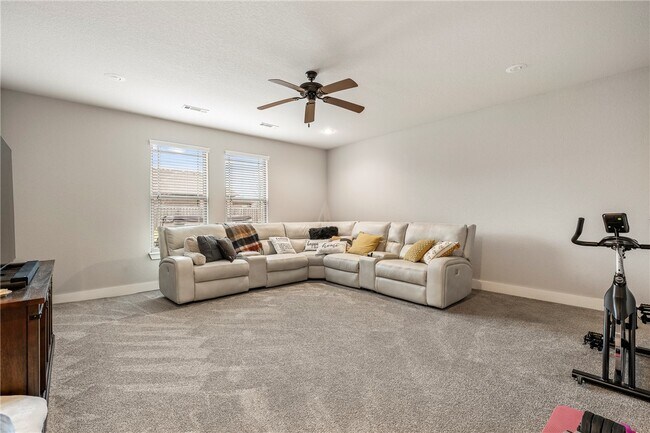 Building Photo - 1221 Stoneybrook Ln