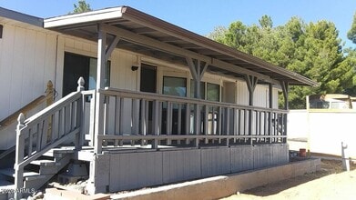 Building Photo - 3456 Western Dr