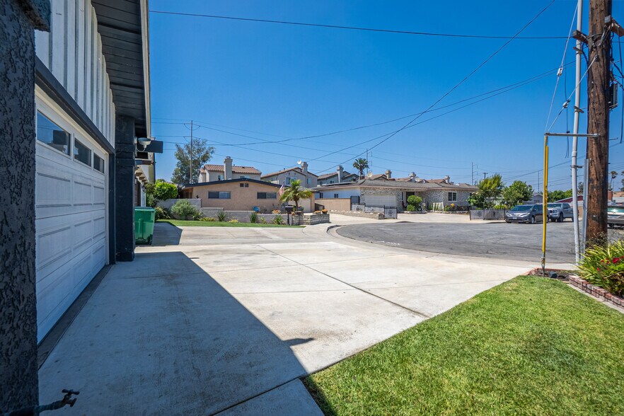 Building Photo - 15634 Wharff Ln