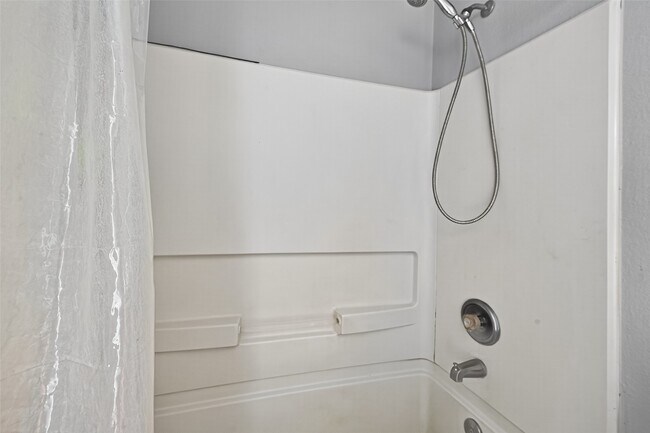 Building Photo - 20721 Patriot Park Ln