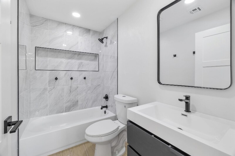 Building Photo - 1327 W Speedway Blvd