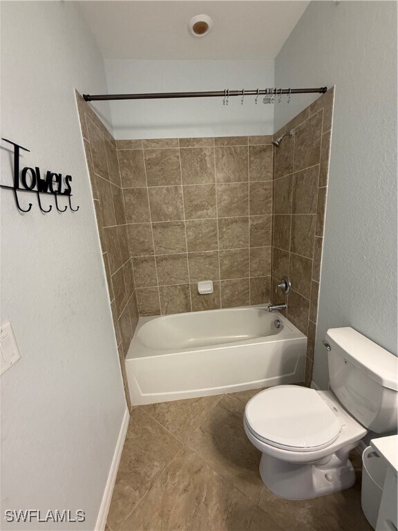 Building Photo - 9317 Woodhurst Dr