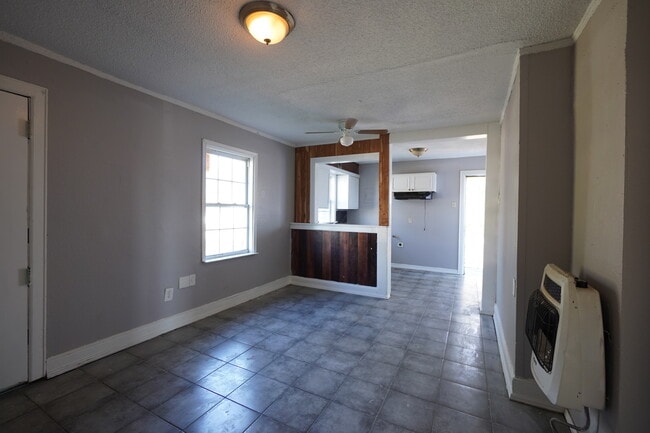 Building Photo - 2361 Joy Ln