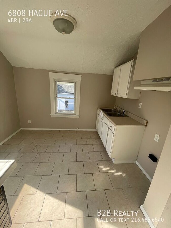 Building Photo - 6808 Hague Ave