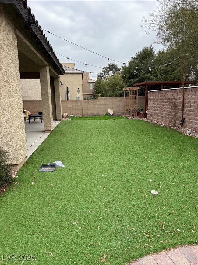 Building Photo - 7793 Britton Rose Dr