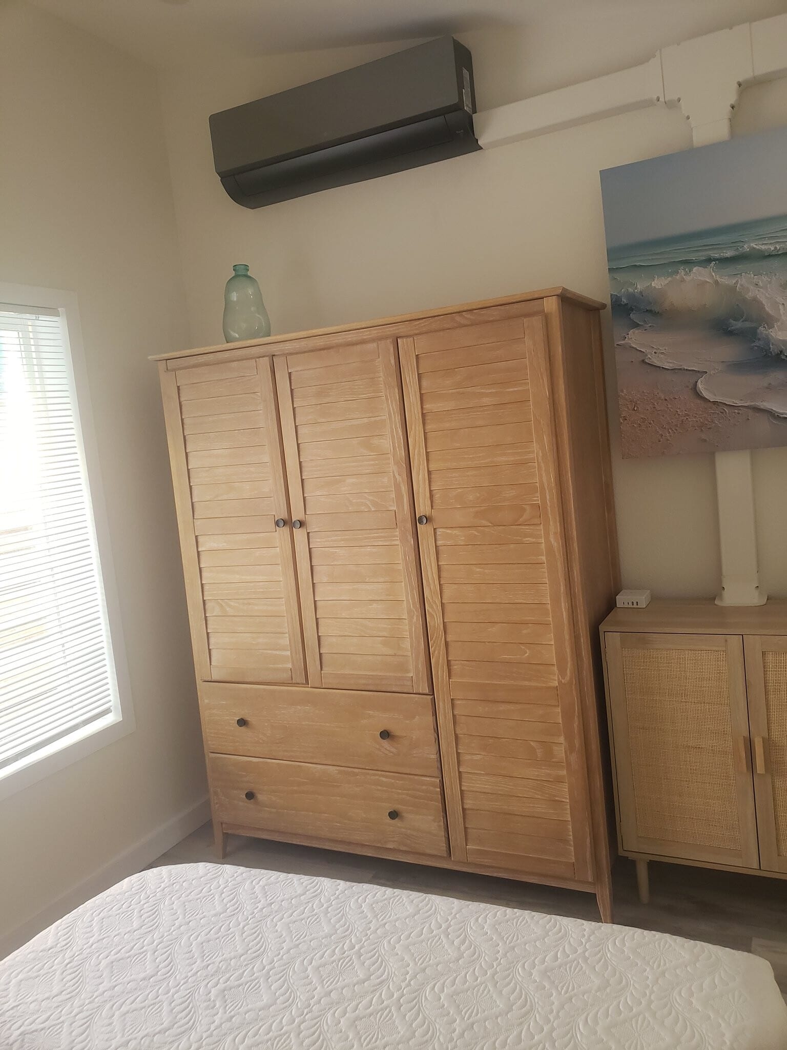 Building Photo - 1332 Sandia Ave